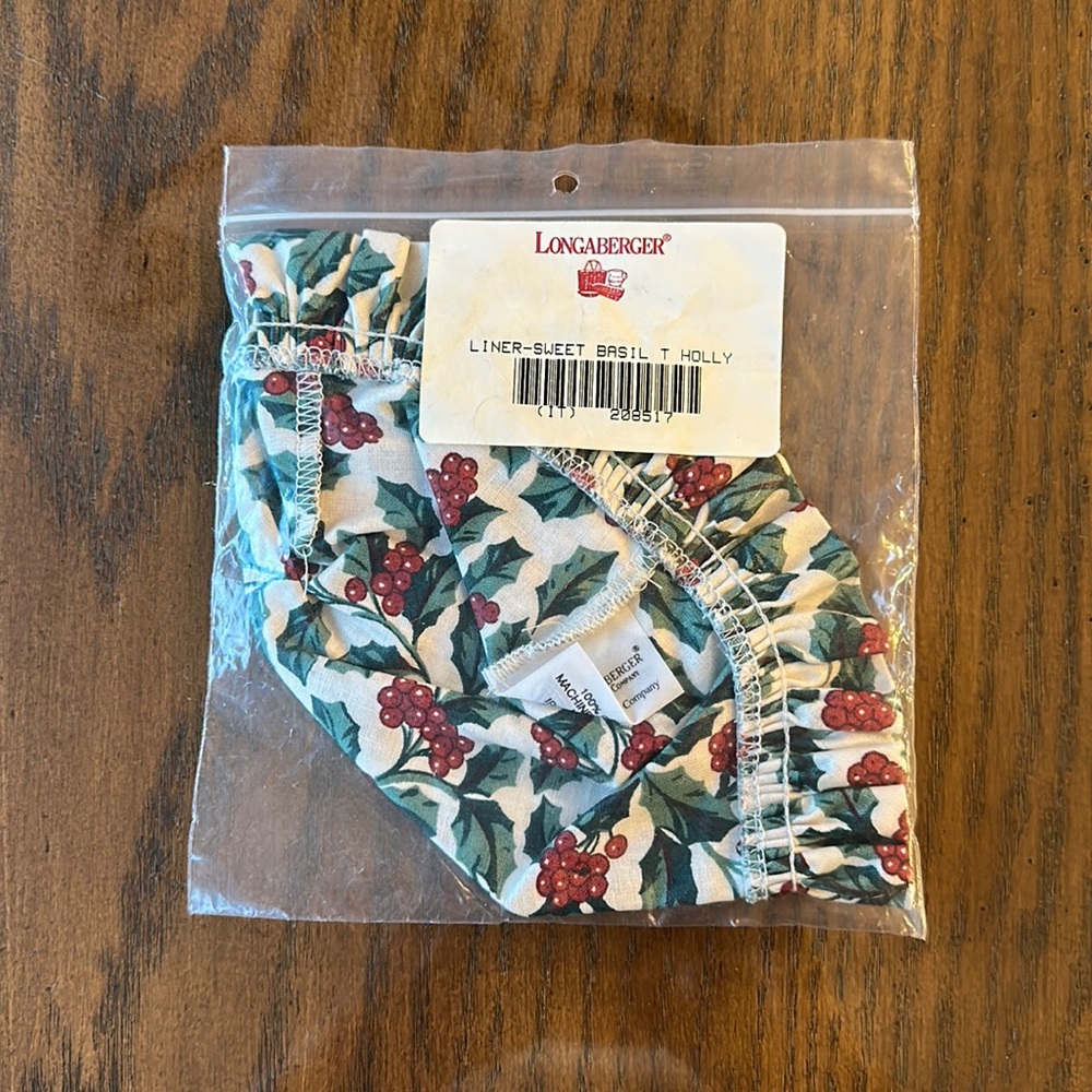 Longaberger Sweet Basil Basket liner in Holly